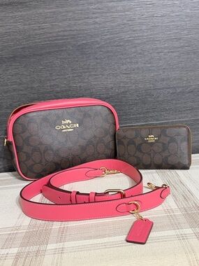 Coach Camera Bag Wallet Brown Signature Canvas Crossbody with Pink Leather Trim
